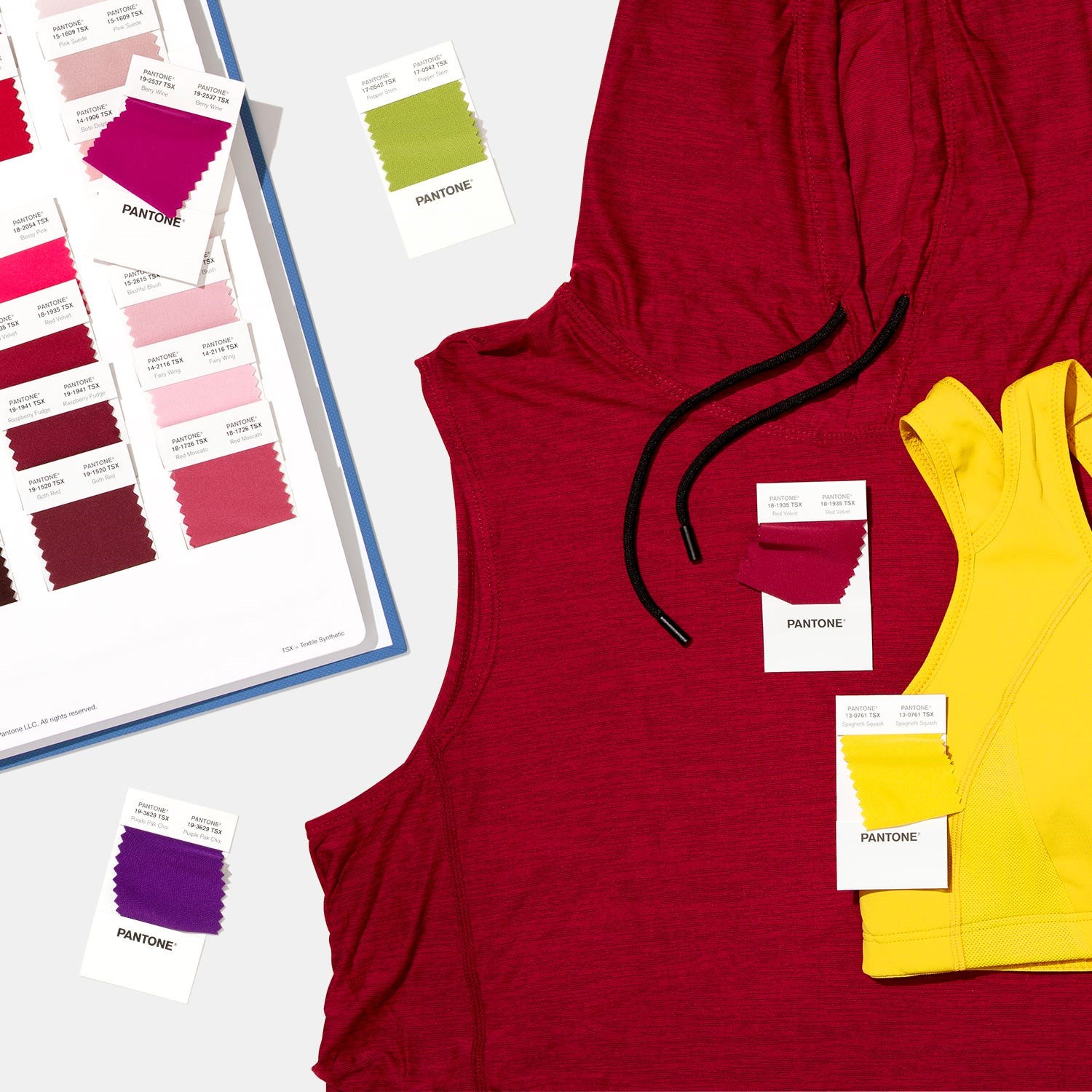 PANTONE Fashion & Home Polyester Swatch Book 