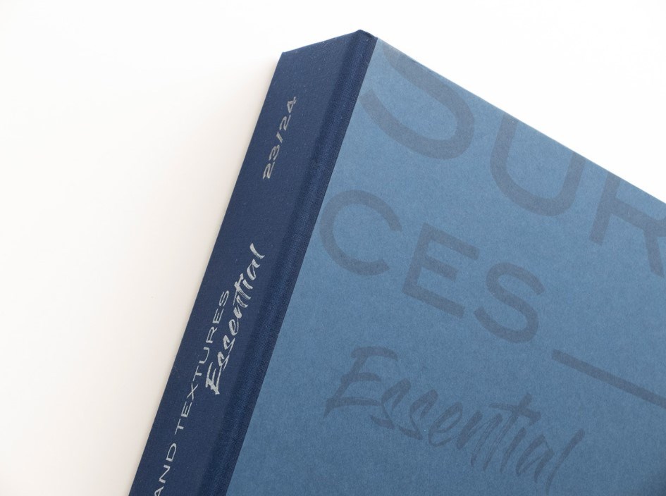 IKT SURFACES AND TEXTURES ESSENTIAL 23-24